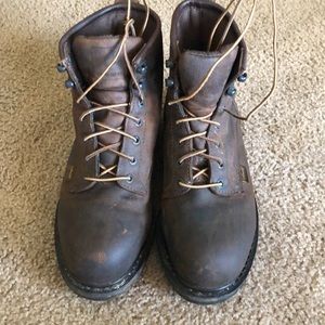 Carhartt steal toe boots